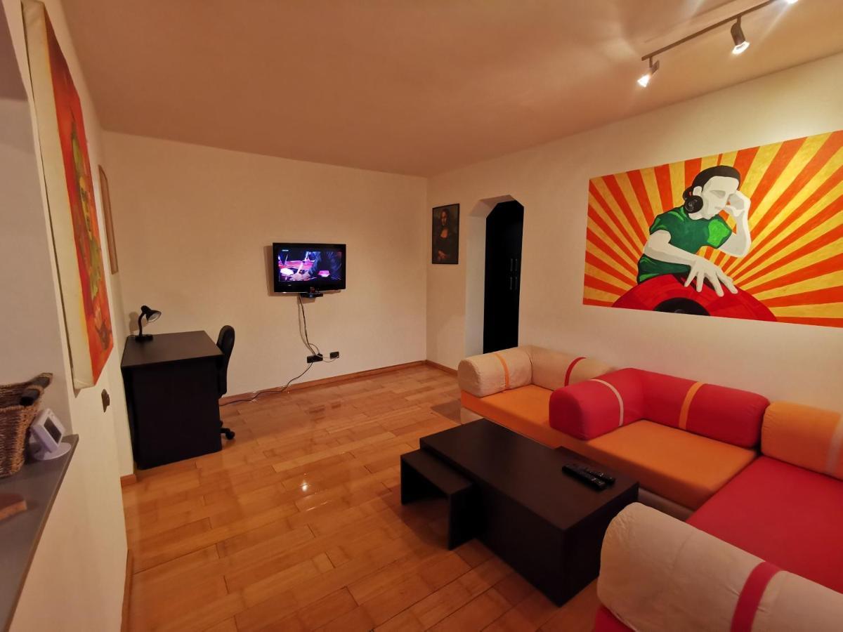 Comfy & Pleasant Apartment 10 Min Walk To Downtown Timişoara Eksteriør bilde